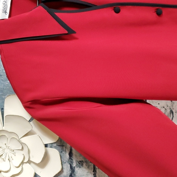 Vintage | Yves St. Clair 80s Career Wear Red and Black Power Blouse - Picture 4 of 10